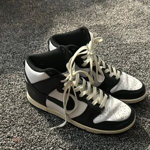 Nike Black and White High-Top Sneakers with Padded Ankle Collars